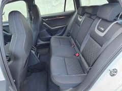 SKODA Octavia Combi RS 4x4 2.0TDI 184PS DSG AHK