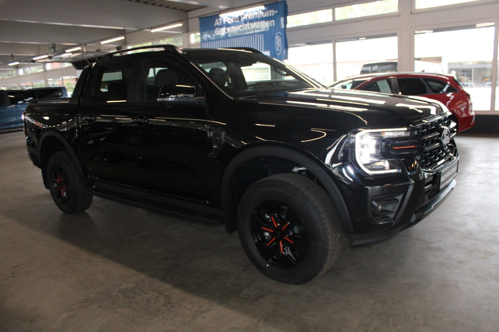 Fahrzeugabbildung Ford Ranger PHEV Wildtrak AHK ROLLO B&O ACC 360°