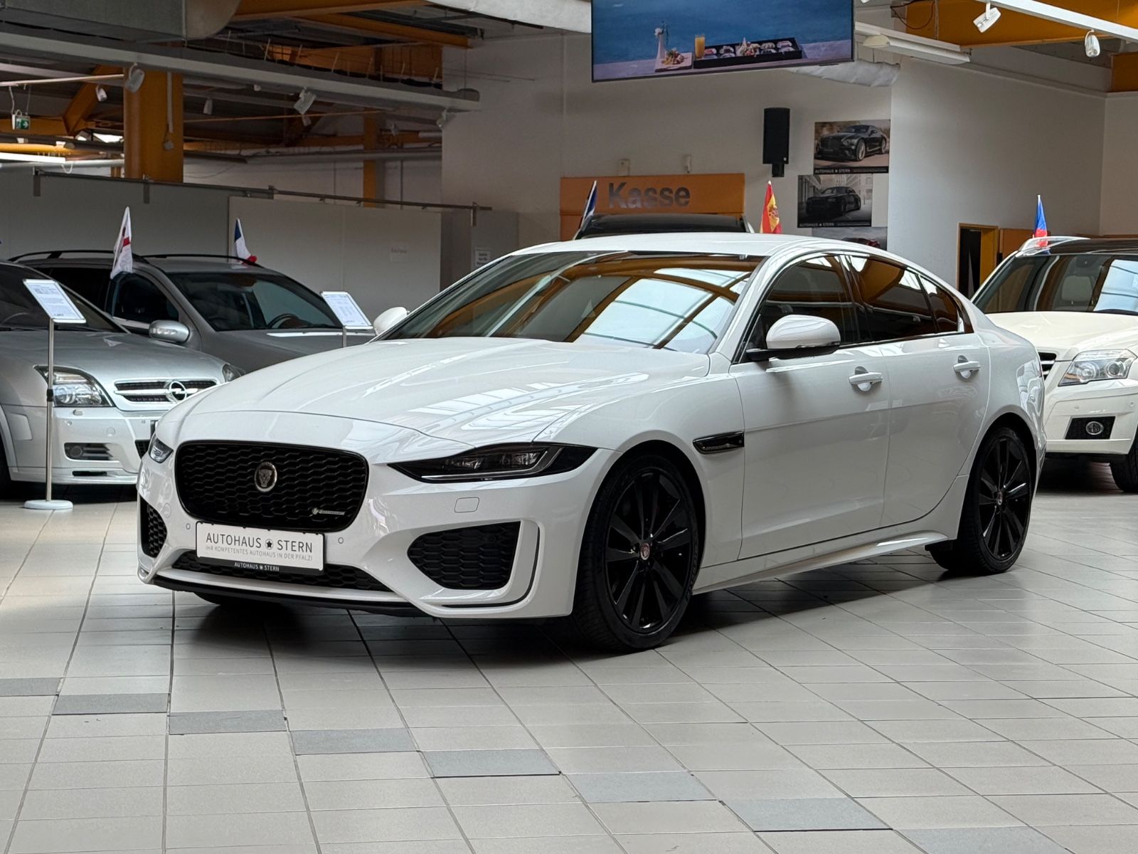 Jaguar XE R-Dynamic S|ACC|HUD|SHZ|PDC|LED|DAB|BT|Kamera imagem 2
