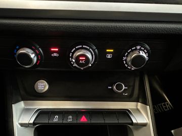 Audi Q3 35 TFSI  *1. Hand*Klima*Virtual Cockpit*