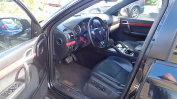 Porsche Cayenne - 12