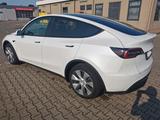Tesla Model Y RWD wenig Km - Tesla Model Y in Köln