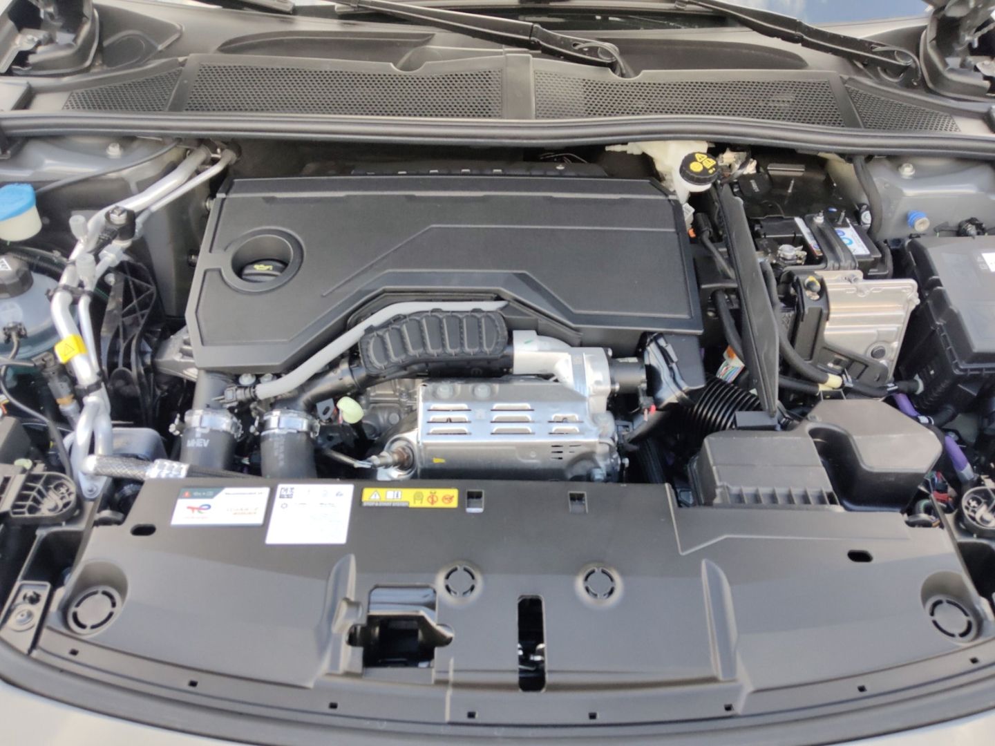 Peugeot 408 - Bild 14