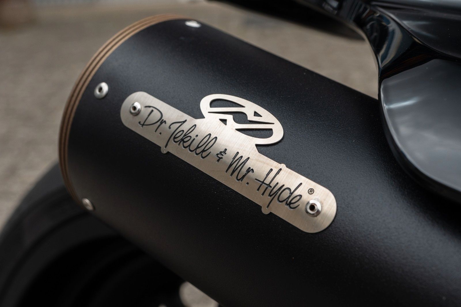 Fahrzeugabbildung Harley-Davidson Sportster S RH1250S - Jekill & Hyde 240er Umbau