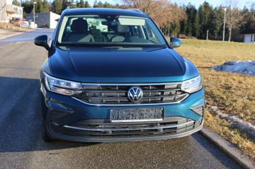 Volkswagen Tiguan - 2