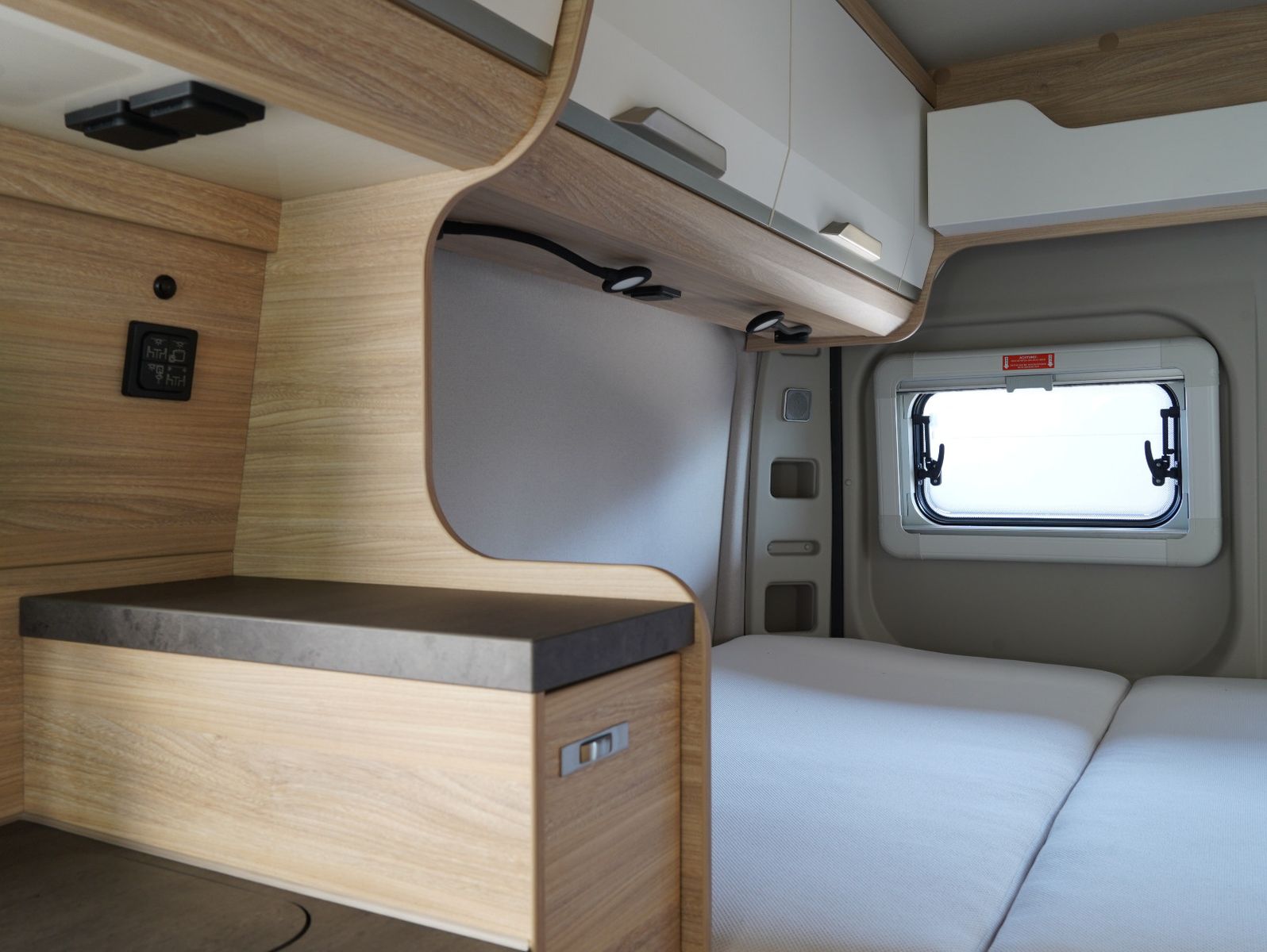 Fahrzeugabbildung Knaus BOXLIFE PRO / 540 ROAD Aufstelldach/Markise