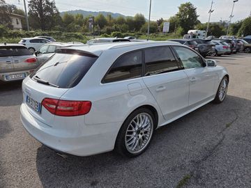 Audi A4 - 4