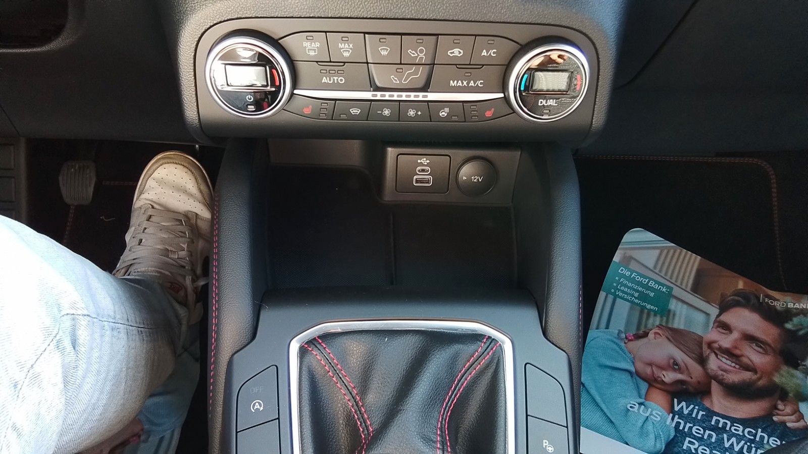 Fahrzeugabbildung Ford Kuga ST-Line Navi, DAB, Kamera