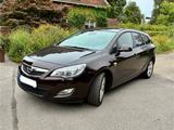 Opel Astra Sports Tourer 1.4 ecoFLEX 150 Jahre Op... - Opel Astra: J Ecoflex