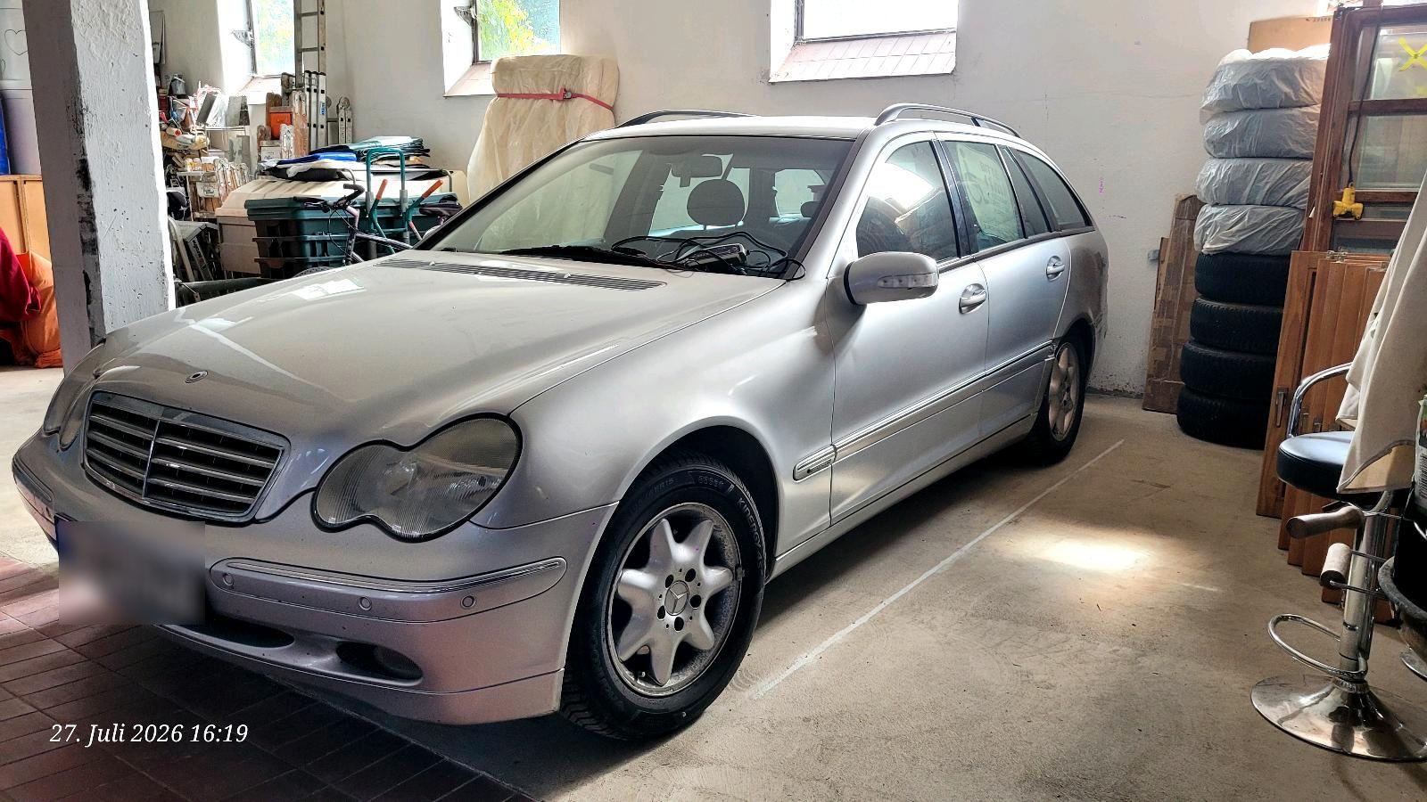 Mercedes-Benz C 220