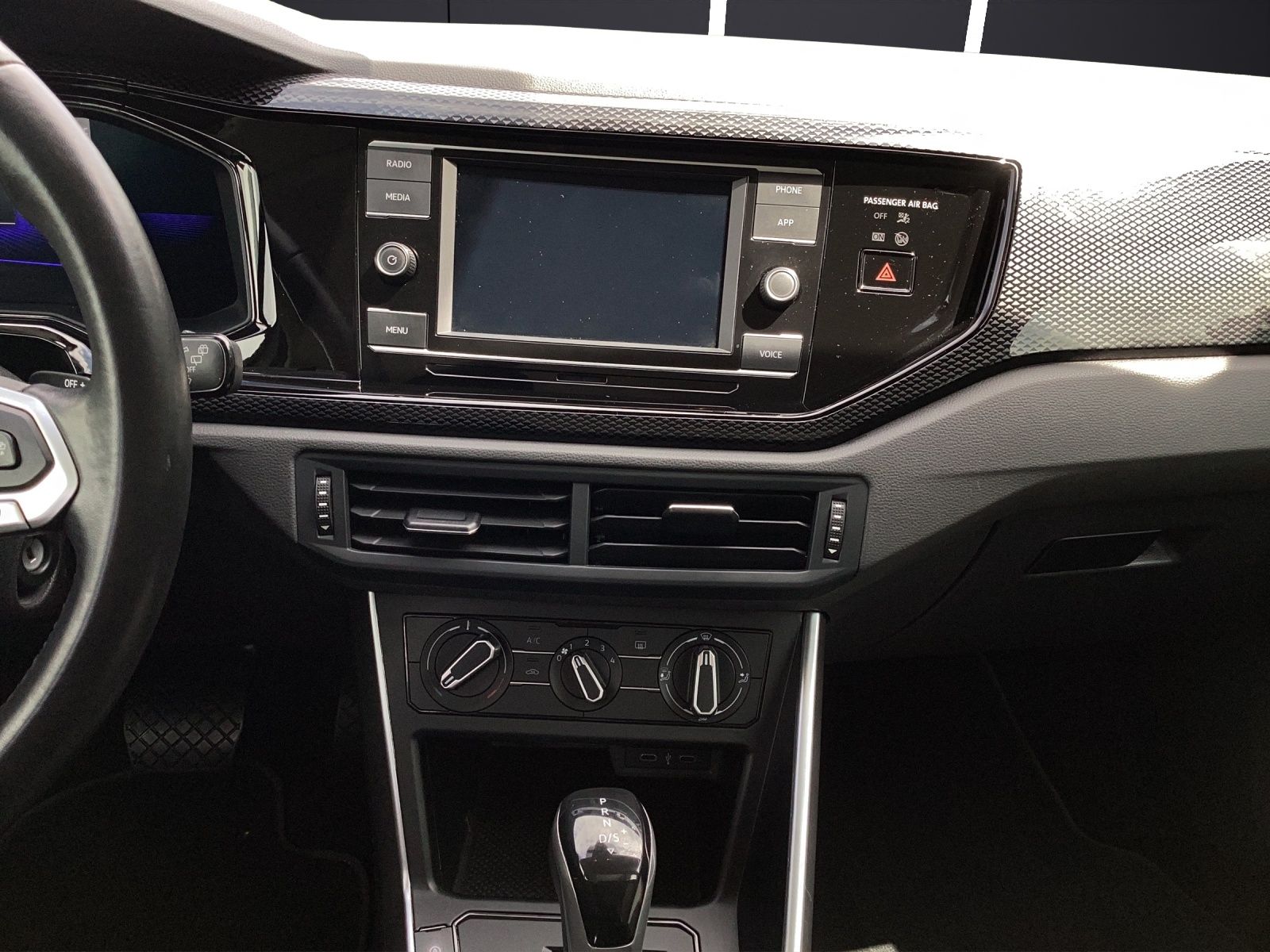 Fahrzeugabbildung Volkswagen Polo TSI Life DSG LED Klima AID DAB PDC