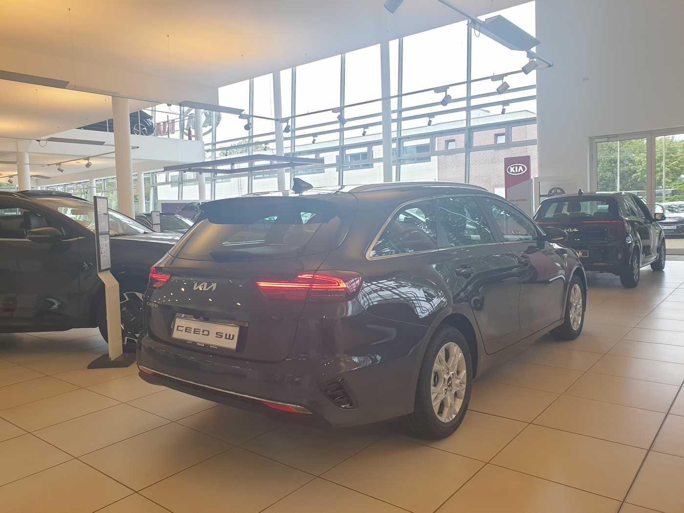 Kia Ceed SW 1.0T 100PS | Vision | NAV | KAM