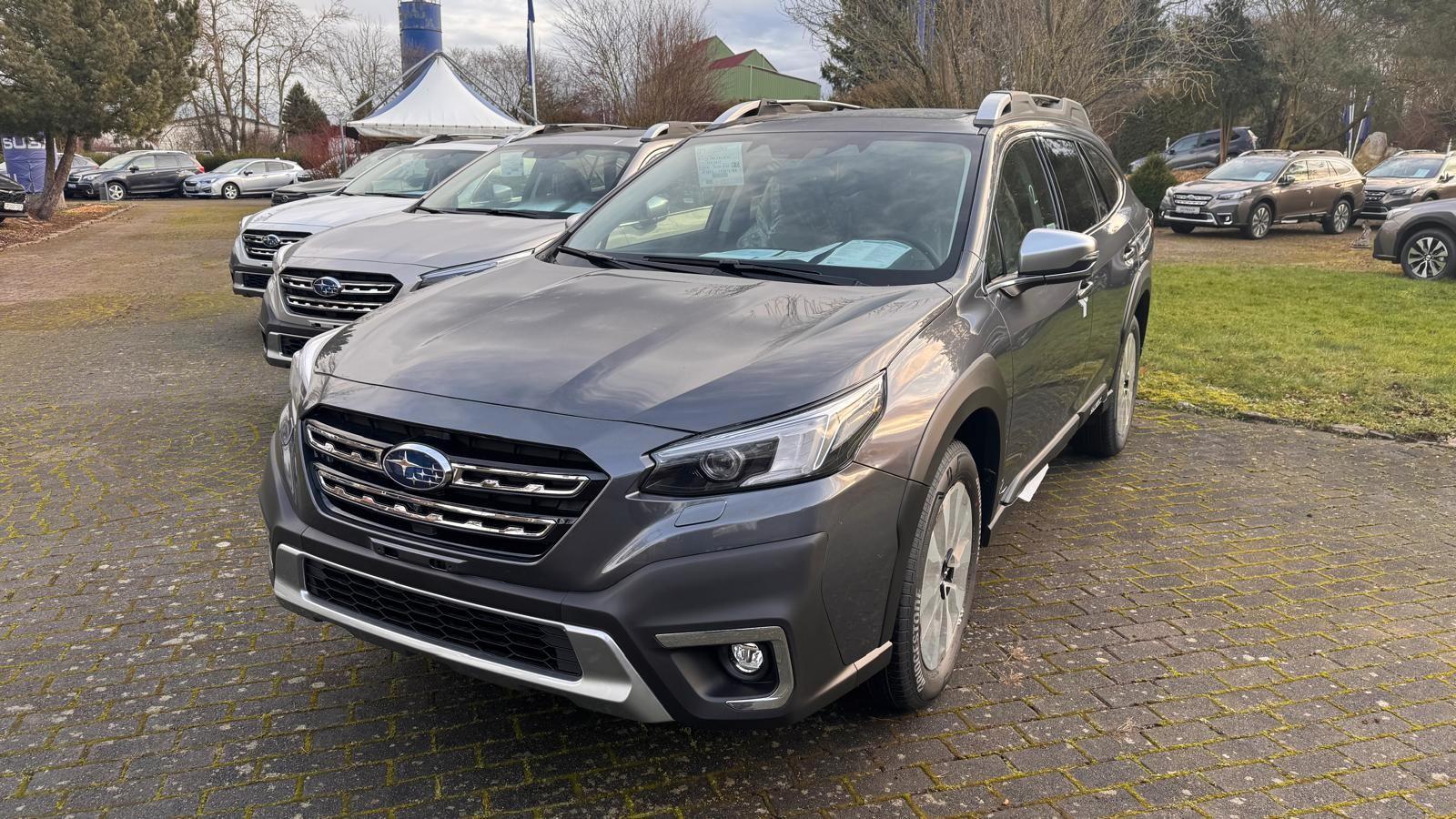 Subaru Outback 2.5i Platinum Lineartronic*Leder Beige*