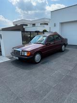 Mercedes-Benz 190E 1.8 Avantgarde Rosso Neuwertig exCH Limited - Mercedes-Benz 190: Avantgarde
