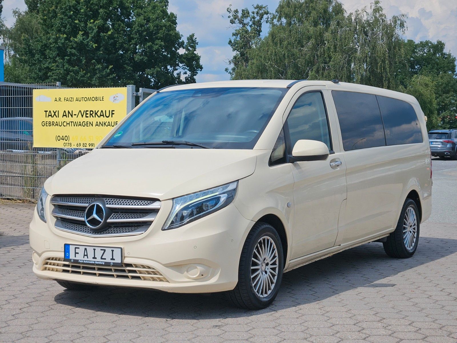 MERCEDES-BENZ Vito Tourer 119 CDI/BT RWD extralang 9 Sitzer