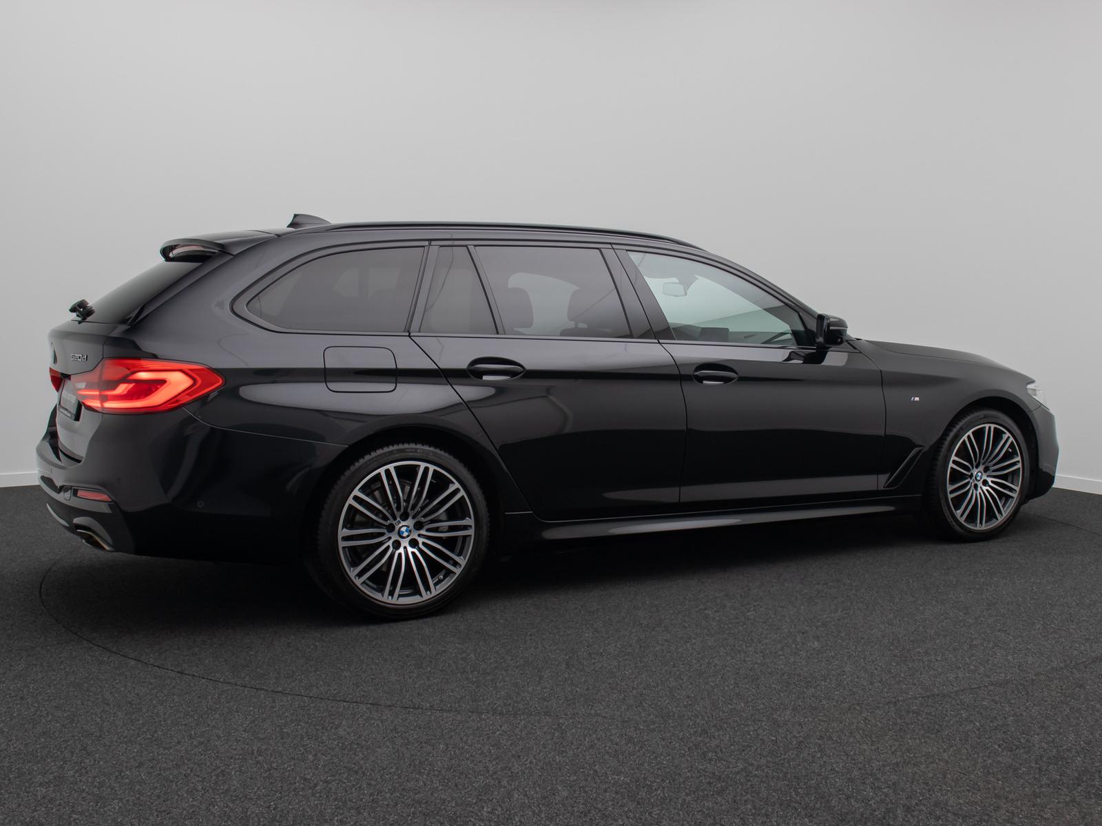 BMW 520d xD M Sport Individual 360°HUD HiFi Panorama