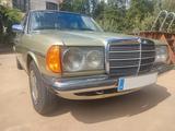 Mercedes-Benz 300 D DIESEL 88 PS - Mercedes-Benz 300 Oldtimer: 300d