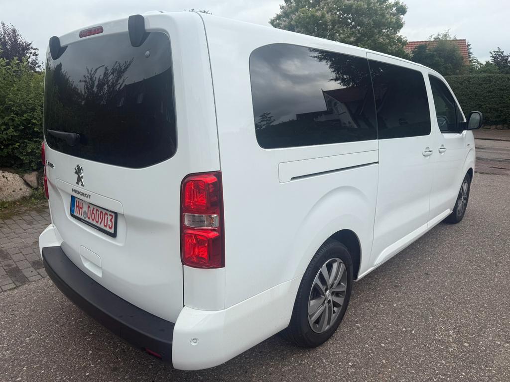 Peugeot Traveller
