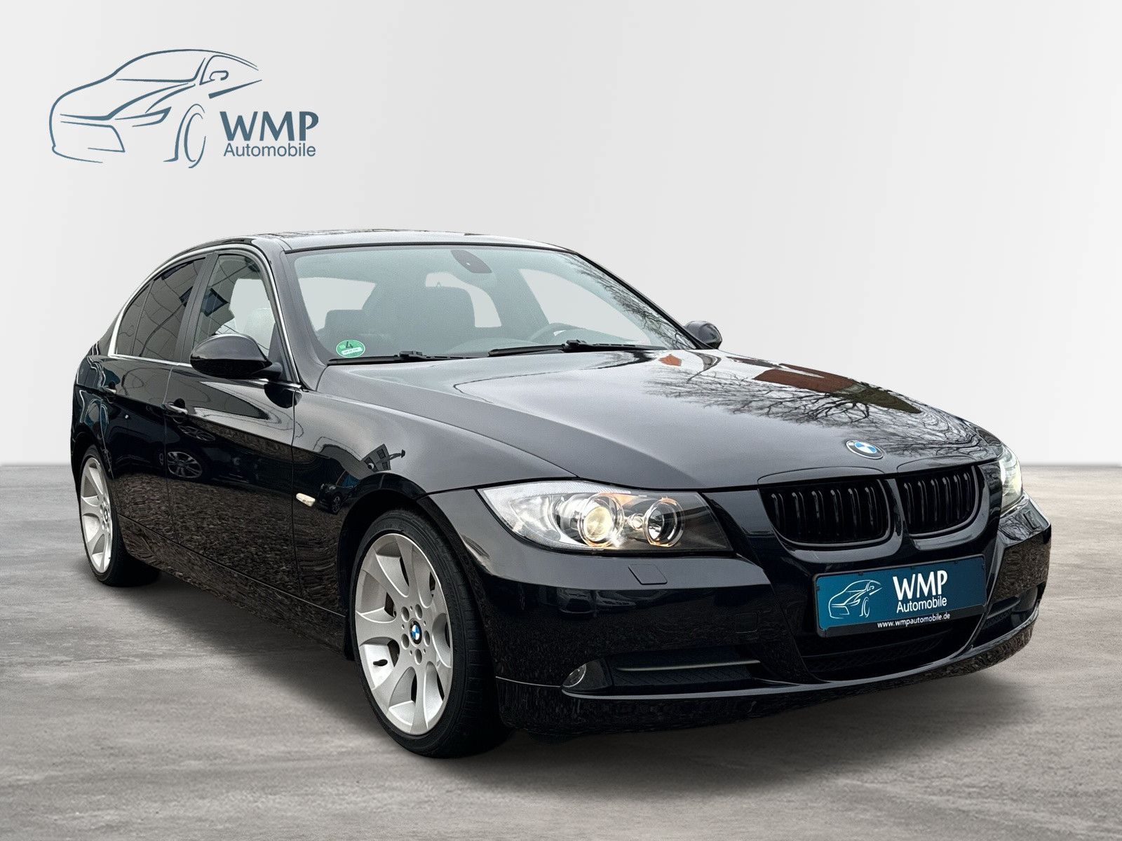 Fahrzeugabbildung BMW 330i Lim. /Navi./Xenon/PDC./Schiebedach/Tempomat