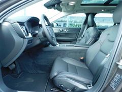 Fahrzeugabbildung Volvo V60 Cross Country B4 D AWD Ultimate