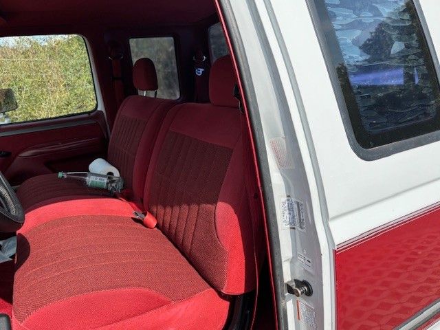 Fahrzeugabbildung Ford F 250 XLT 4x4 7.5L Big Block Long Bed