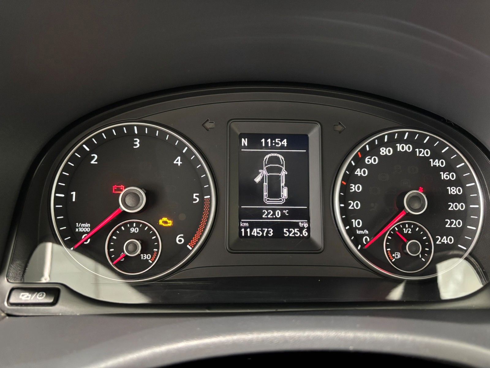 Fahrzeugabbildung Volkswagen Caddy 1.6D Kombi Maxi Trendline AHK/7-SITZER/PDC