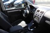 Volkswagen Touran Match 2.0 TDI DSG +Xenon+NAVI+Panoramad. - Volkswagen Touran: Match TDI