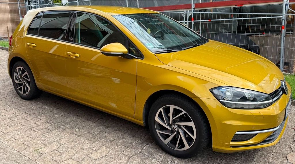 Image of Volkswagen Golf