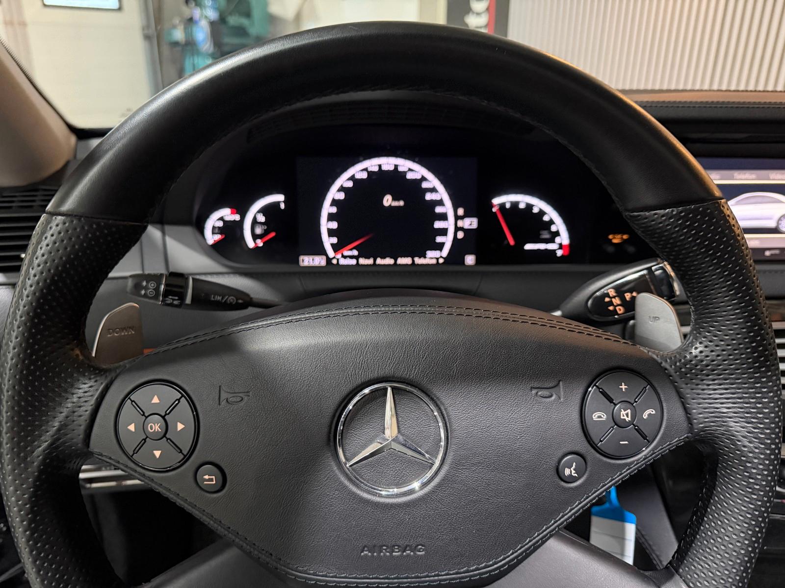 Mercedes-Benz CL 63 AMG Coupe*VOLL*HARMANKARDON*PANO*