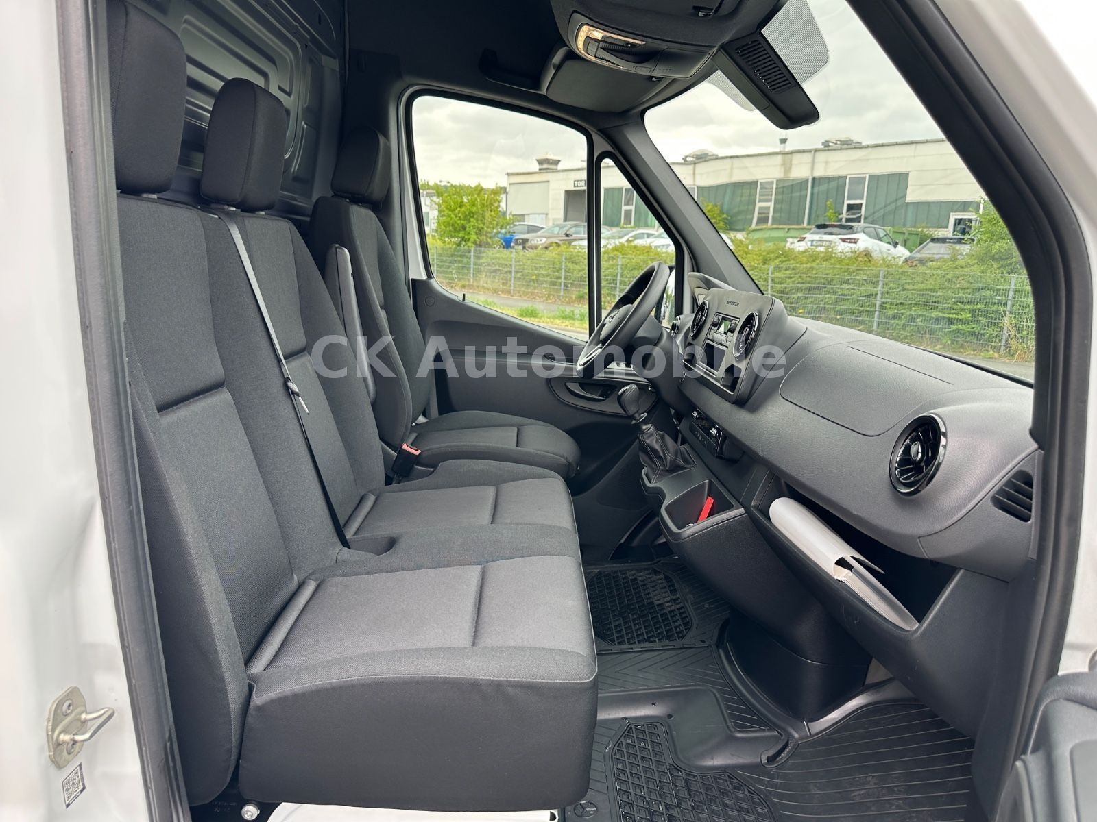 Fahrzeugabbildung Mercedes-Benz Sprinter III Kasten 317 RWD L2H2/Klima/Tempomat