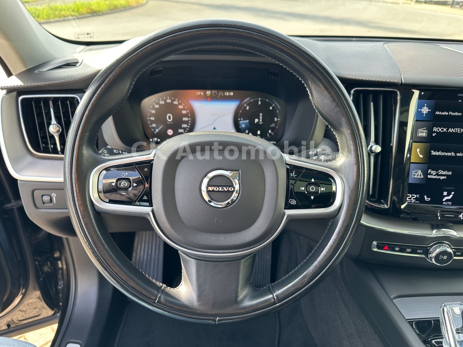 Fahrzeugabbildung Volvo XC60 B4 Inscription 2WD/Leder/Pano/LED/BLIS/360°