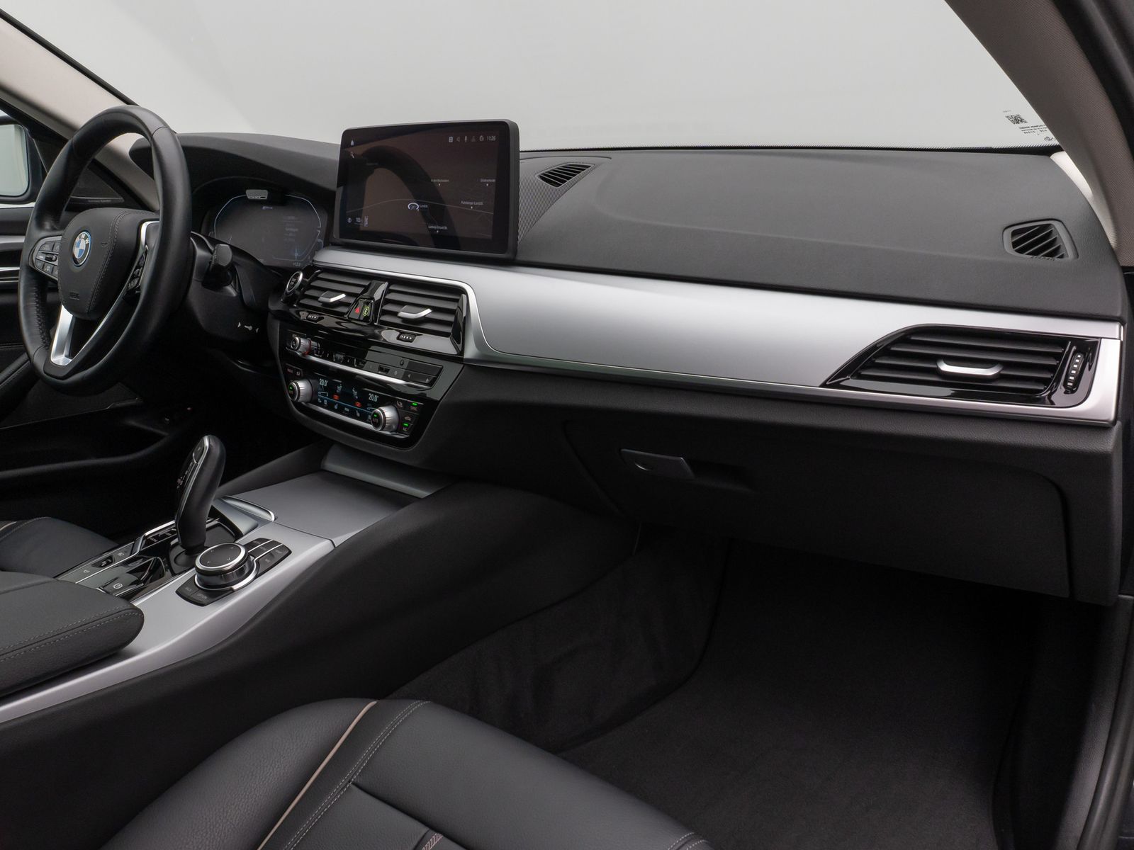Fahrzeugabbildung BMW 530e Panorama 360°DAB H/K ACC AHK Alarm Leder
