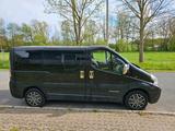 Renault Trafic Passenger 8 Sitzer - Renault Trafic mit Diesel-Antrieb: Kleinbus, Passenger