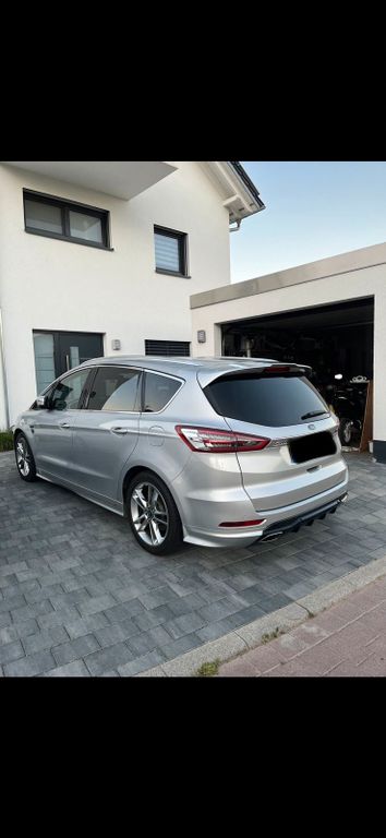 Image of Ford S-Max