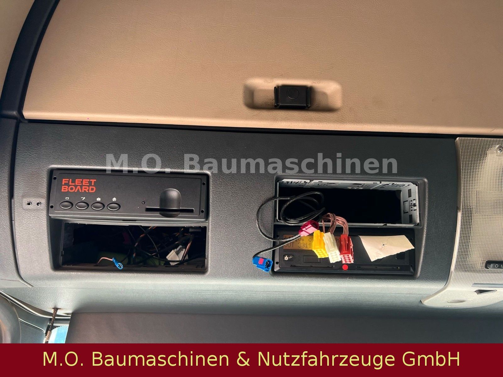 Fahrzeugabbildung MAN TGX 18.460 / 4x2 / Euro 6 / Hiab Skiploader /