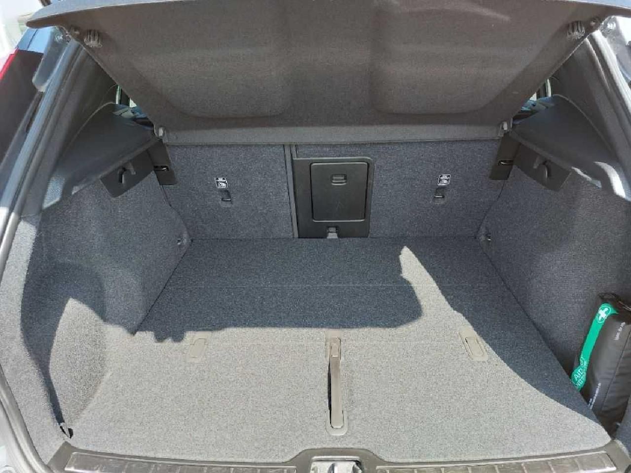 Fahrzeugabbildung Volvo XC40 R Design AWD*Winterpaket*LED