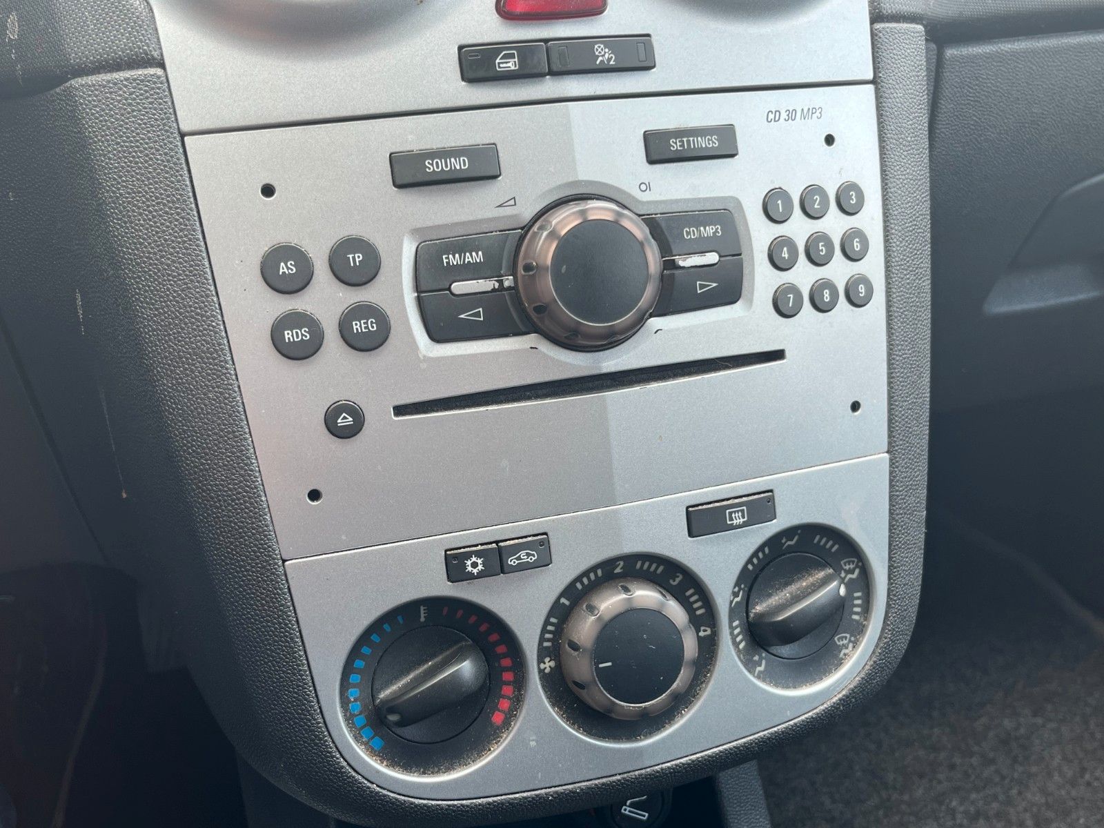 Fahrzeugabbildung Opel Corsa D Satellite 1.2 Klima 2.HAND TÜV 05/2026
