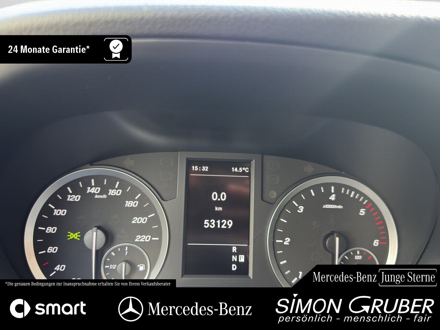Fahrzeugabbildung Mercedes-Benz Vito 114 Tourer extralang Navi Kamera 8 SSitzer