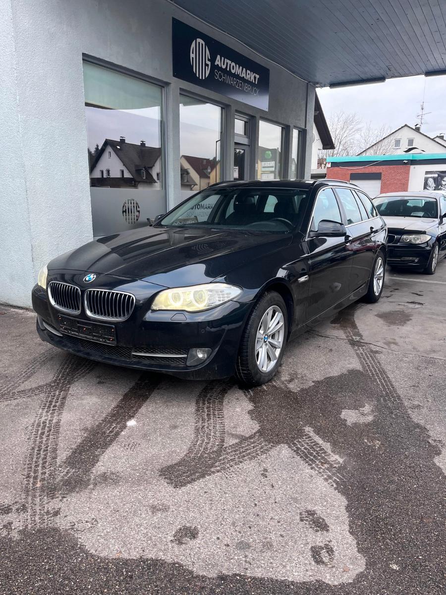 BMW 520i Touring*NAVI*XENON*PDC*ALU*SEHR GEPFLEGT*