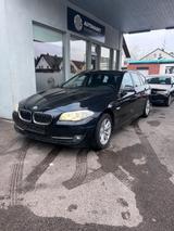 BMW 520i Touring*NAVI*XENON*PDC*ALU*SEHR GEPFLEGT* - gebrauchte BMW 520 aus dem Jahr 2013