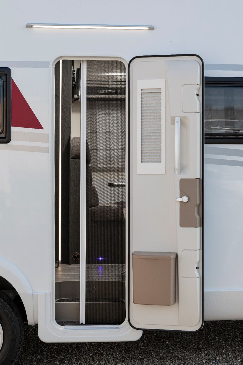 Fahrzeugabbildung Roller Team Kronos 277 M - 6.389€ sparen!