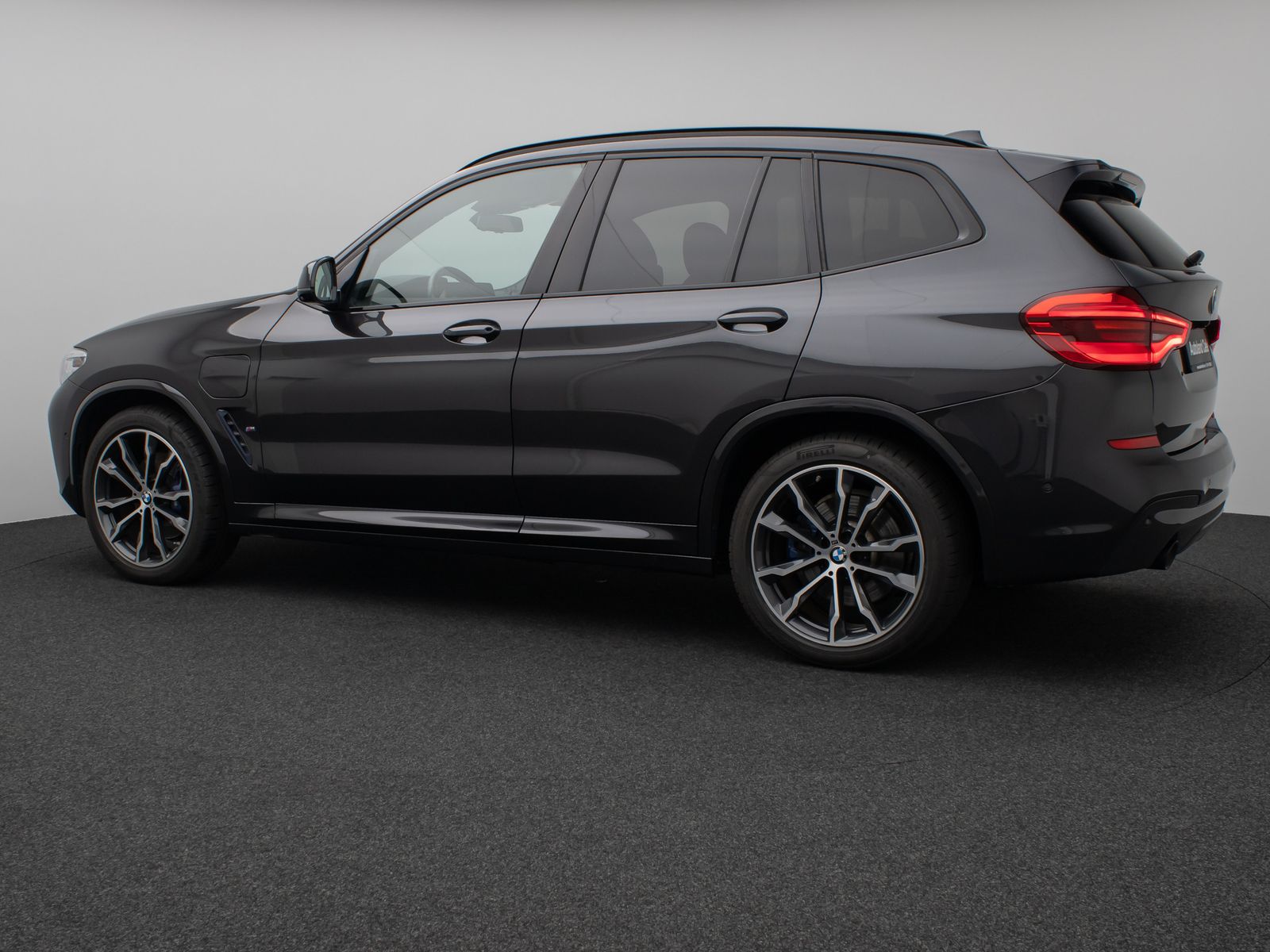 Fahrzeugabbildung BMW X3 xD30e M Sport Panorama 360°HUD DAB HiFi 20Zl