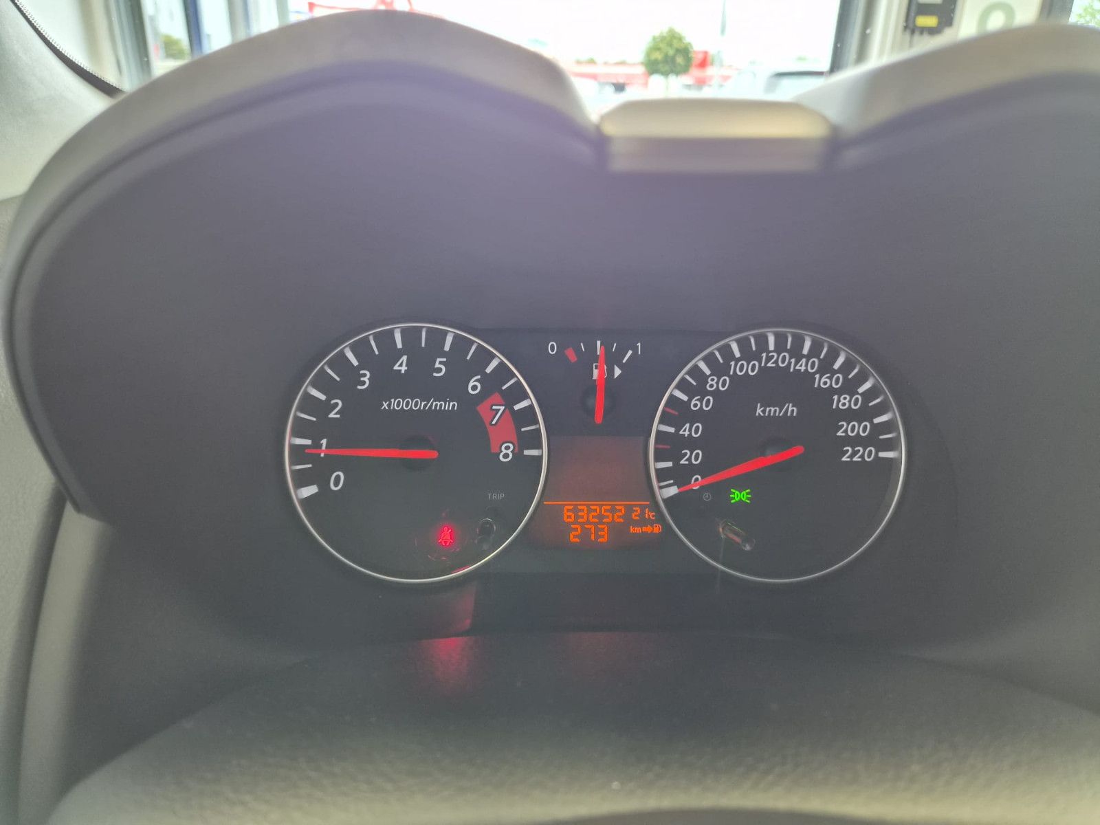 Fahrzeugabbildung Nissan Note Tekna / KLIMA / NUR 63 TKM