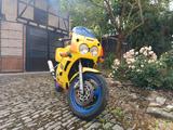 Yamaha FZR600  - YAMAHA FZR 600