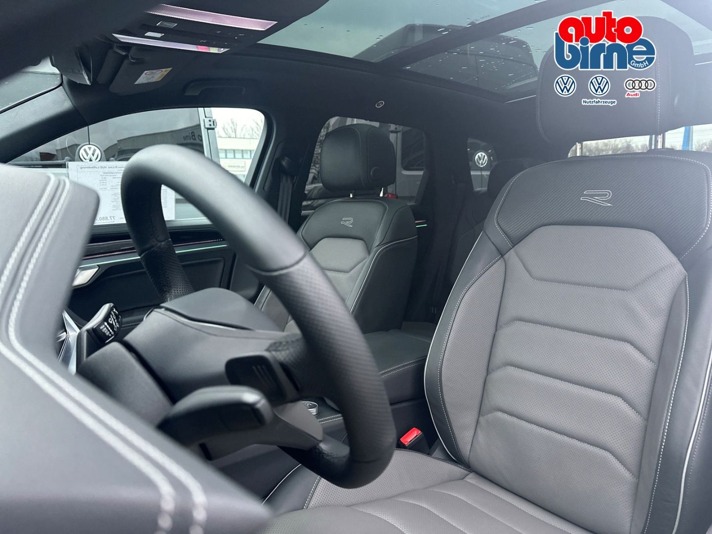 Touareg V6 3.0 TDI 4Motion R-Line HUD Luftfederu