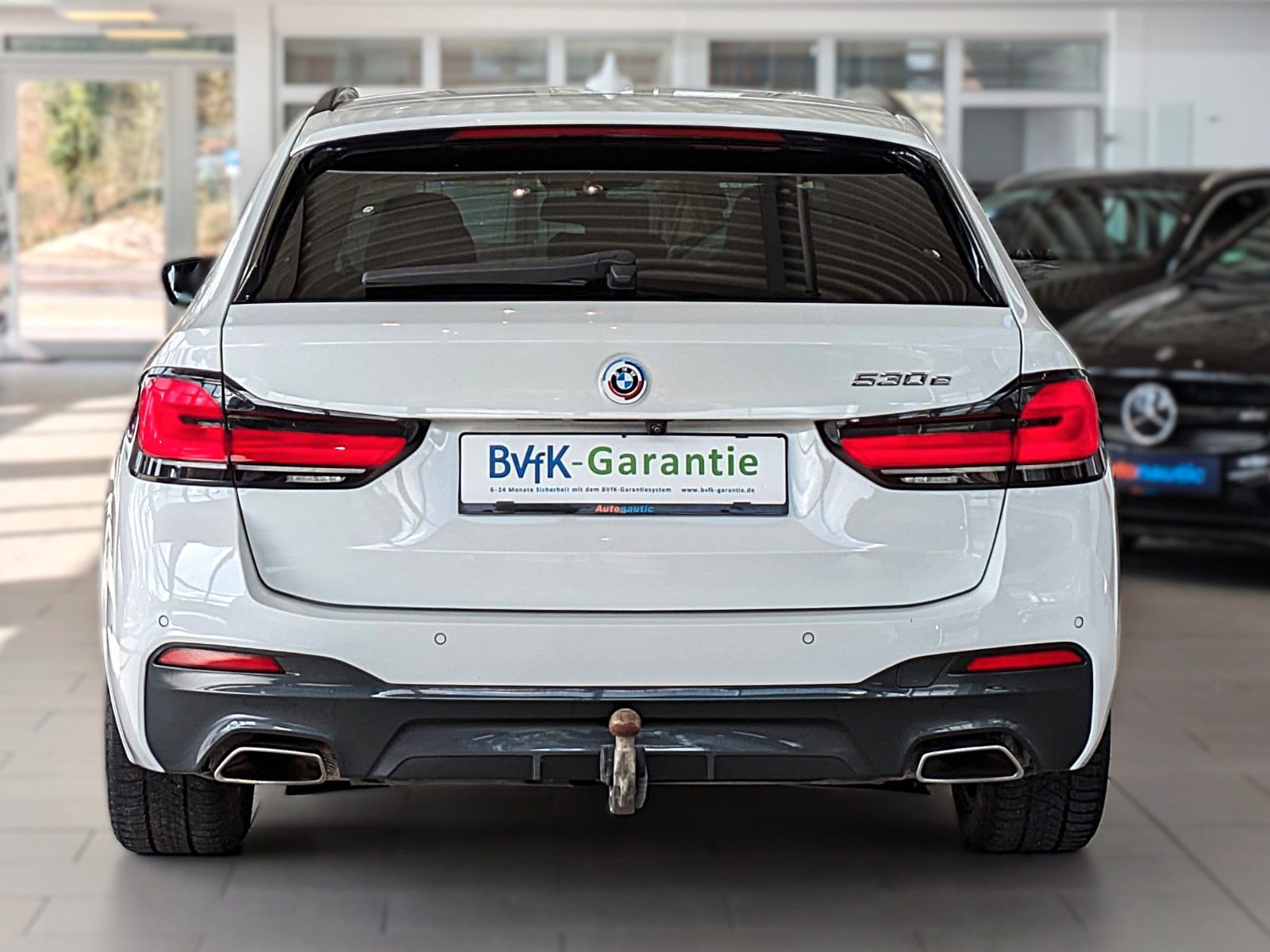 Fahrzeugabbildung BMW 530e M SPORT VIRTUAL HUD NAVI LASER LEDER AHK
