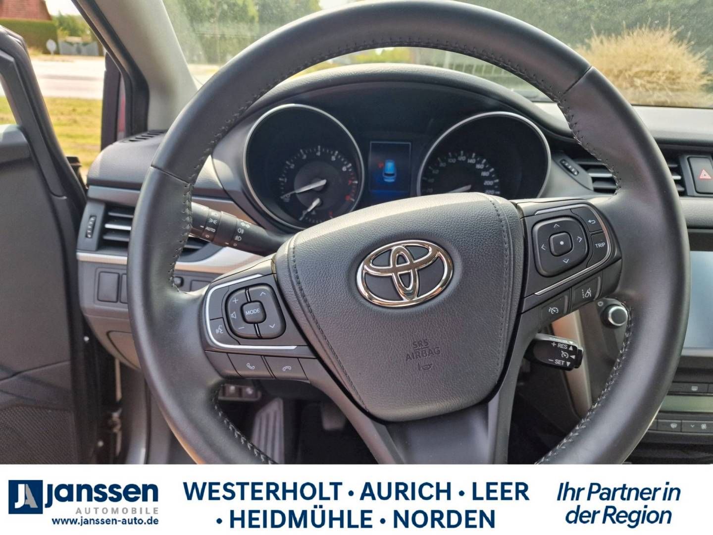 Fahrzeugabbildung Toyota Avensis Touring Sports