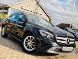 Mercedes-Benz GLA 220 CDI / d 4Matic *URBAN*LEDER*NAVI*ALLRAD* - Mercedes-Benz GLA 220: Cdi
