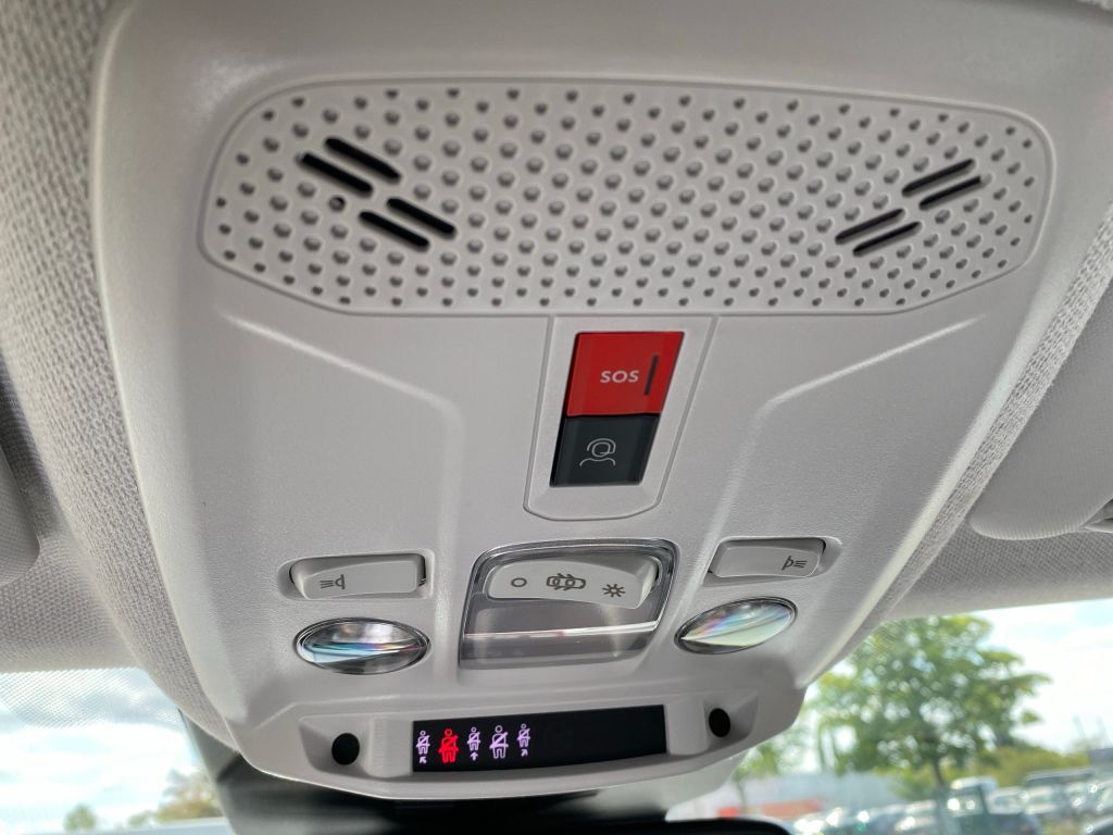 Fahrzeugabbildung Citroën C4 Hybrid 145 Automatik MAX *Winter-Pak*Alcantar