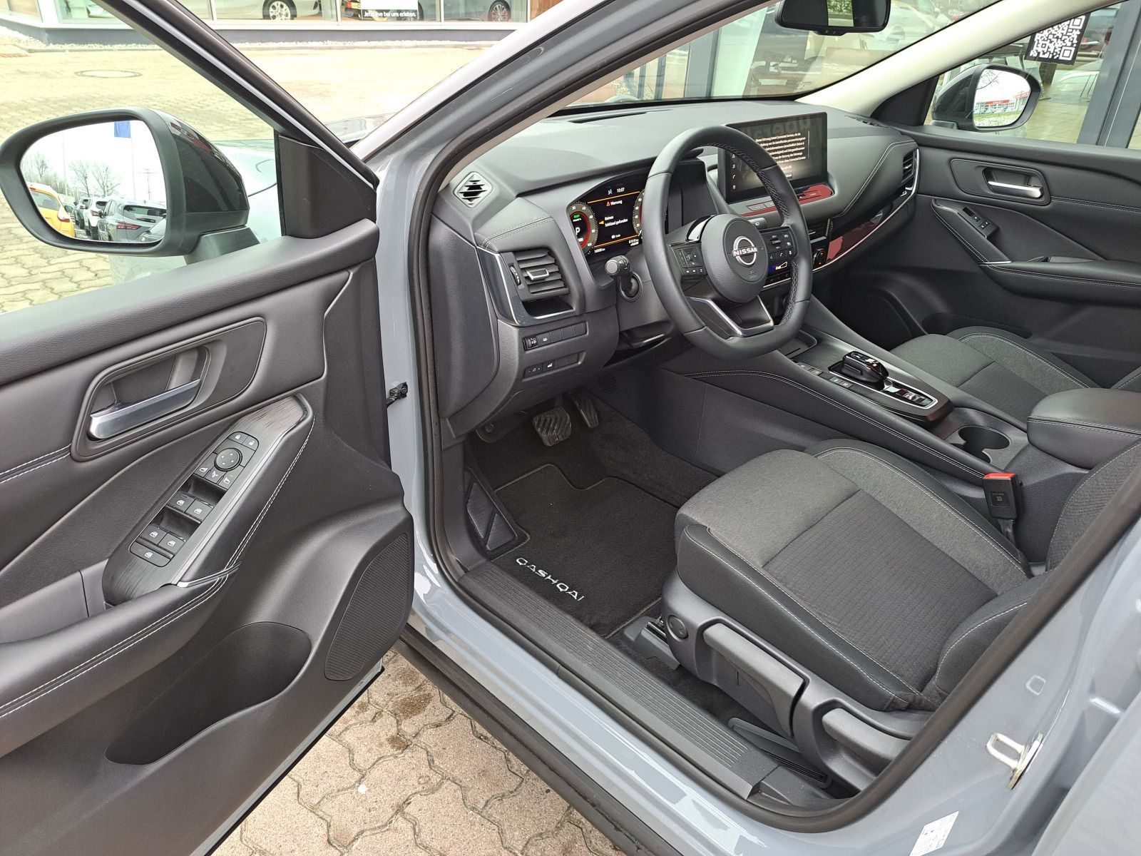 Fahrzeugabbildung Nissan Qashqai 1.5 VC-T e-POWER N-Connecta Winter Busin